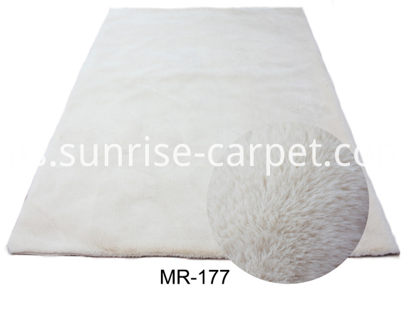 Bulu palsu yang cantik beautiful faux fur